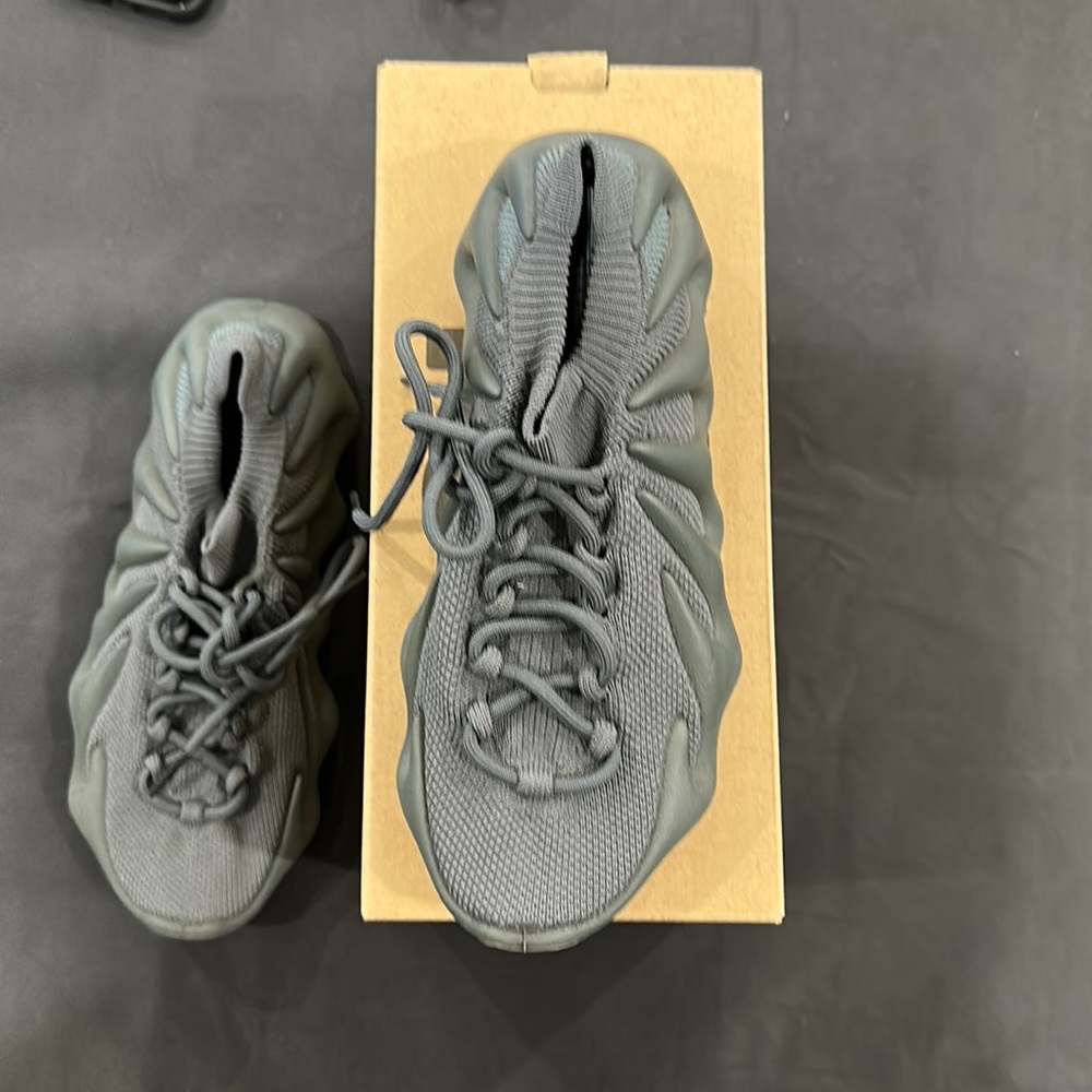 100% authentic Yeezy 450 gray